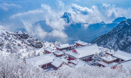 岱顶春雪