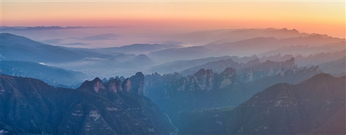 《武陵天堑百丈峡》